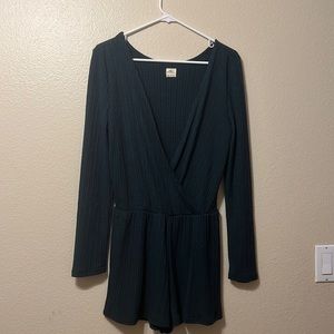 O’Neill romper, emerald green color